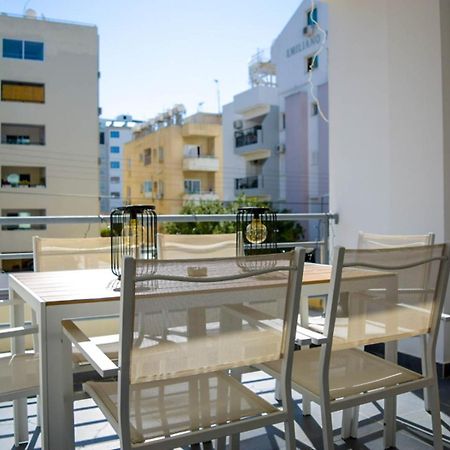 דירות לרנקה Coastal Getaway מראה חיצוני תמונה