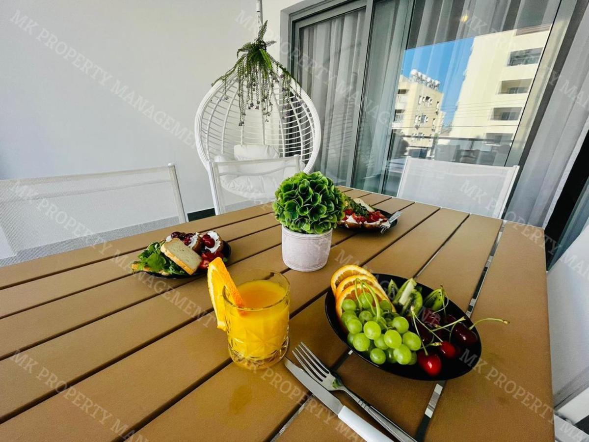 דירות לרנקה Coastal Getaway מראה חיצוני תמונה