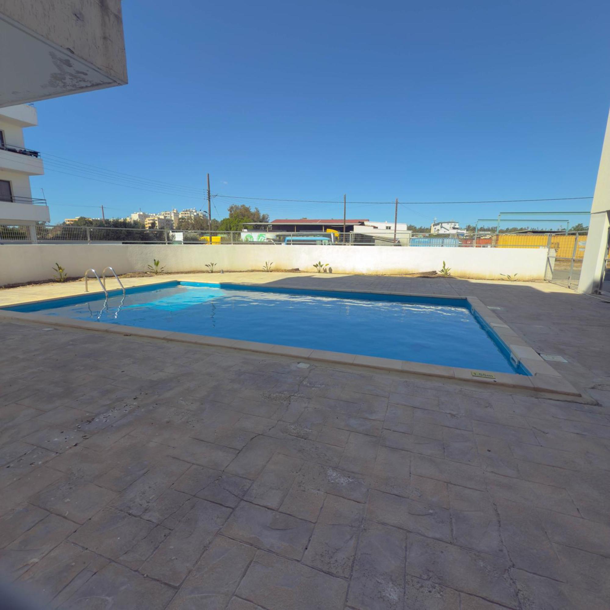 דירות לרנקה Coastal Getaway מראה חיצוני תמונה
